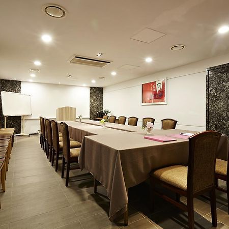 Hotel Namoo Cheong-Ju Cheongju Bagian luar foto