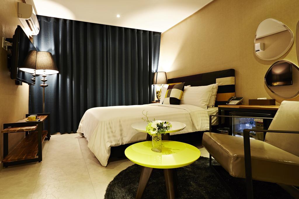 Hotel Namoo Cheong-Ju Cheongju Ruang foto