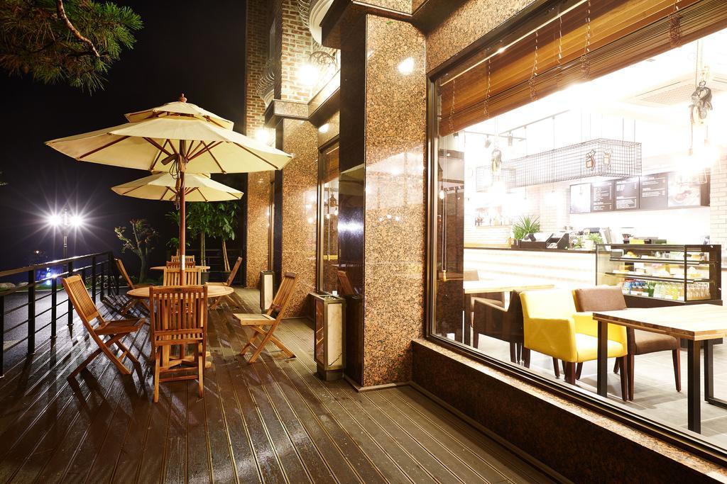 Hotel Namoo Cheong-Ju Cheongju Bagian luar foto